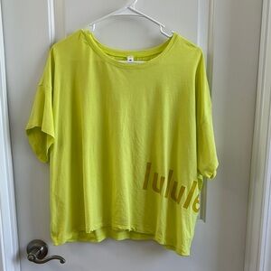 Lululemon cates tshirt *graphic color electric lemon